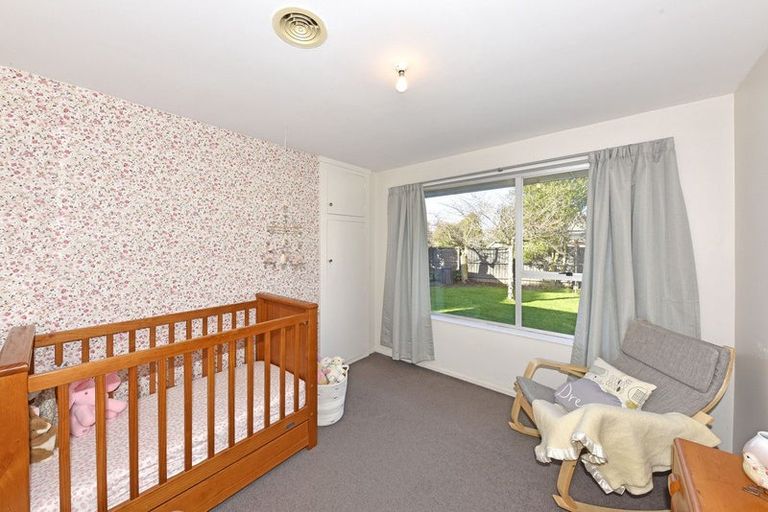 Photo of property in 32 Charnwood Crescent, Bishopdale, Christchurch, 8051