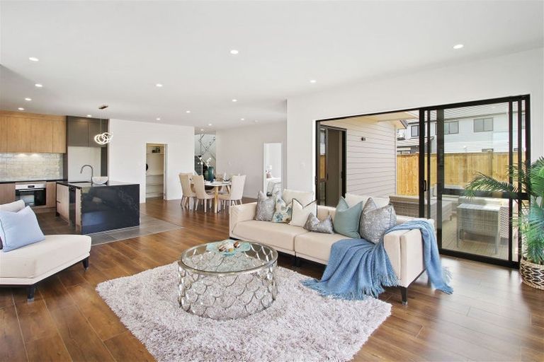 Photo of property in 13 Kaitiaki Drive, Clarks Beach, 2122