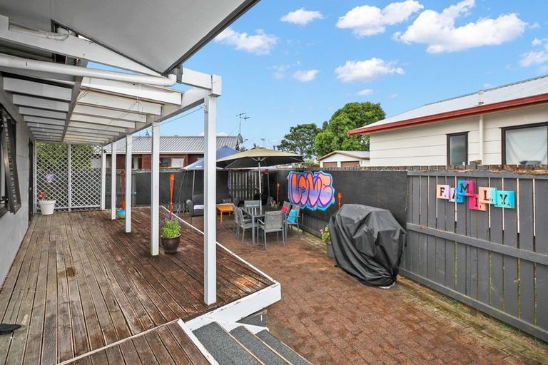 Photo of property in 12 Kentucky Crescent, Nawton, Hamilton, 3200