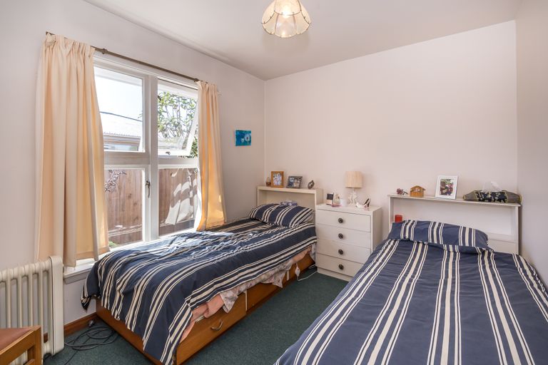 Photo of property in 8 Roslyn Avenue, Mairehau, Christchurch, 8052