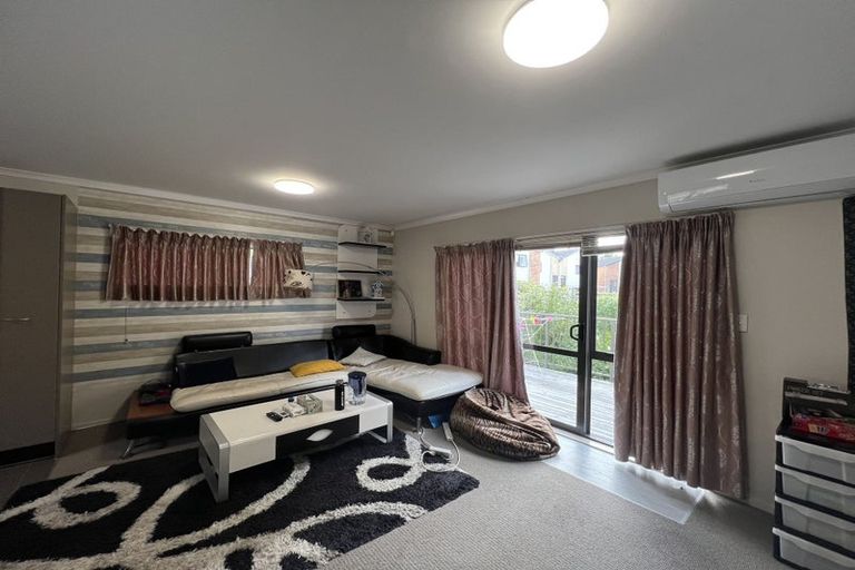 Photo of property in St Claire Village, 202/172 Mcleod Road, Te Atatu South, Auckland, 0610