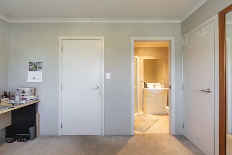 Photo of property in 9h Denver Place, Hamilton East, Hamilton, 3216