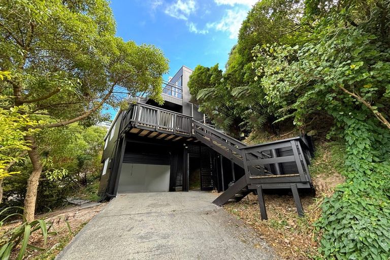 Photo of property in 41a Onslow Road, Khandallah, Wellington, 6035