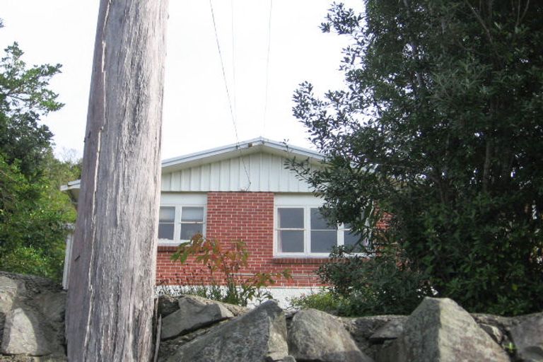 Photo of property in 28 Chester Road, Tawa, Wellington, 5028