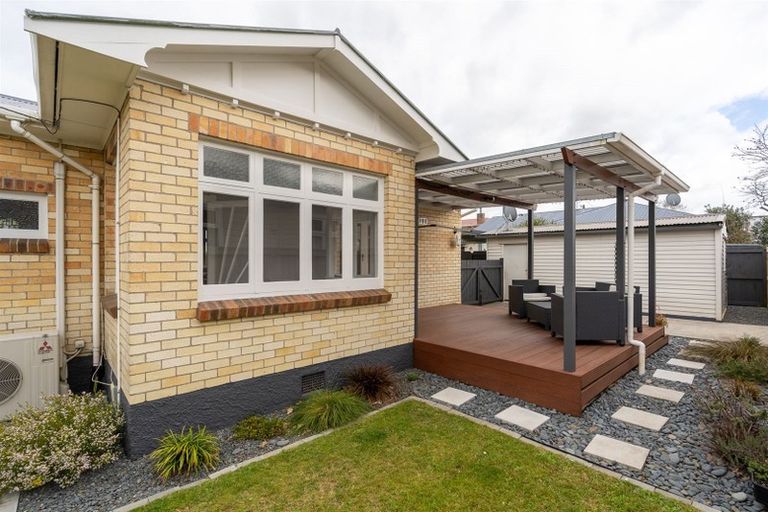 Photo of property in 130a Forest Lake Road, Forest Lake, Hamilton, 3200