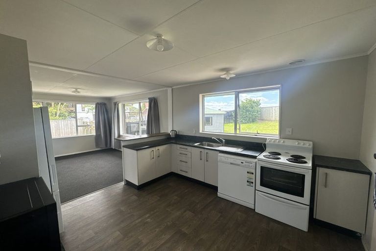 Photo of property in 46 Meadowbrook Drive, Cloverlea, Palmerston North, 4412