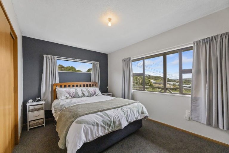 Photo of property in 13 Stirling Street, Kakanui, Oamaru, 9495