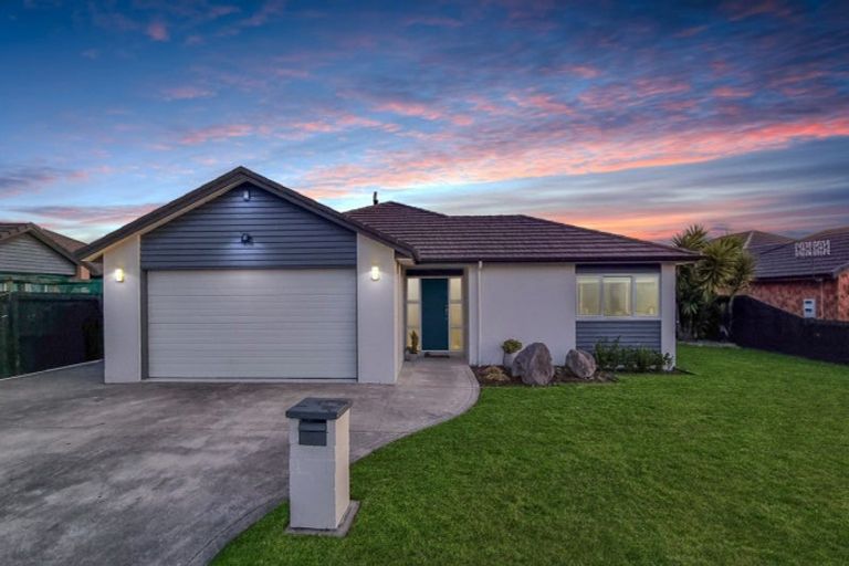 Photo of property in 10 Carroll Place, Owhata, Rotorua, 3010