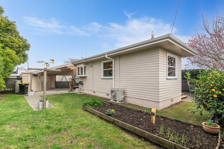 Photo of property in 1 East Street, Greytown, 5712