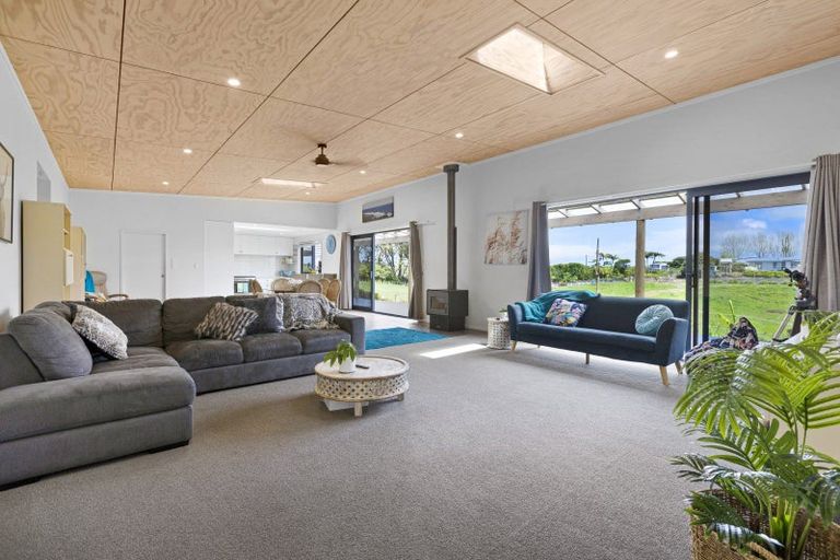 Photo of property in 198 Ngatimaru Road, Tikorangi, Waitara, 4383