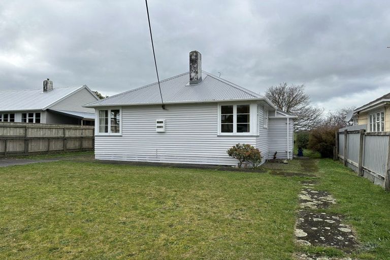 Photo of property in 18 Egmont Street, Kaponga, Hawera, 4679