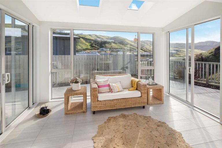 Photo of property in 3 Crompton Avenue, Churton Park, Wellington, 6037