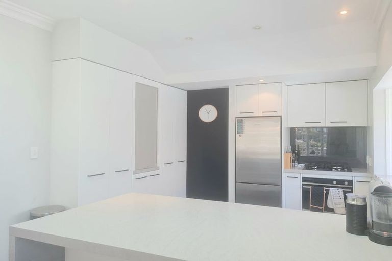 Photo of property in 8 Omar Street, Khandallah, Wellington, 6035