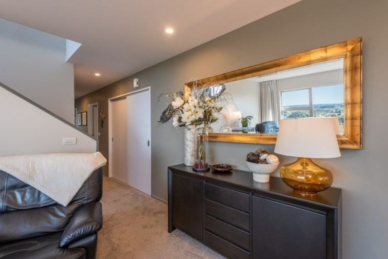 Photo of property in 79 Panorama Drive, Paraparaumu, 5032