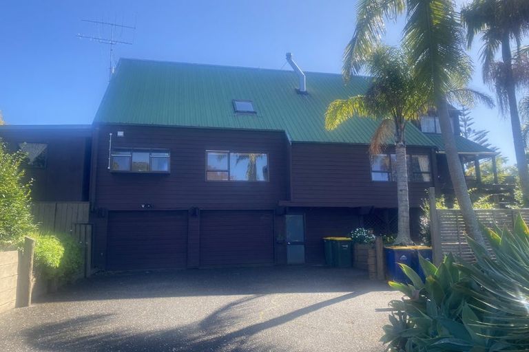 Photo of property in 44 Redwing Street, Browns Bay, Auckland, 0630