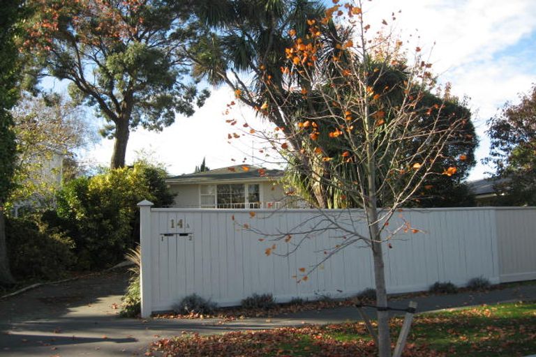Photo of property in 1/14a Garreg Road, Fendalton, Christchurch, 8052
