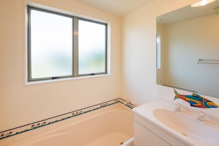 Photo of property in 2a Marina Drive, Waikawa, Picton, 7220