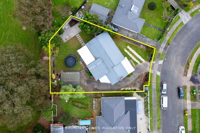 Photo of property in 13 Romney Place, Manurewa, Auckland, 2102