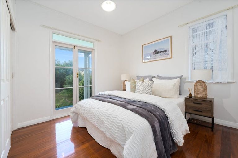 Photo of property in 17 Posa Avenue, Henderson, Auckland, 0612