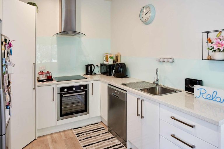 Photo of property in 27 Awatea Street, Ranui, Porirua, 5024