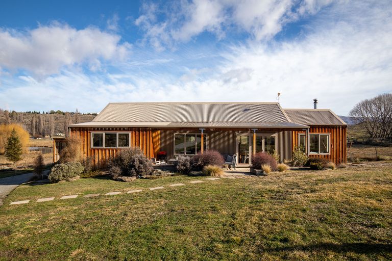 Photo of property in 139 Chapman Road, Earnscleugh, Alexandra, 9391