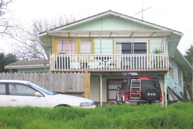 Photo of property in 153 Triangle Road, Massey, Auckland, 0614