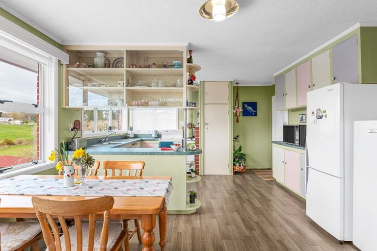 Photo of property in 56 Acacia Crescent, Glenview, Hamilton, 3206