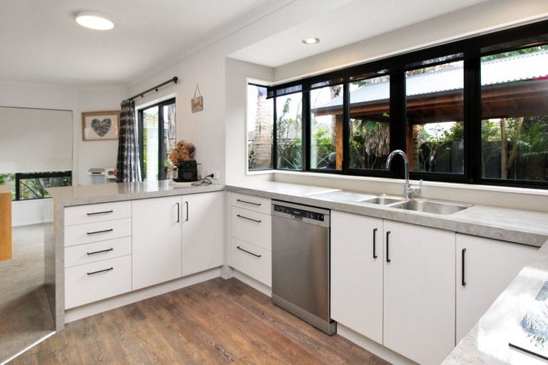 Photo of property in 26 Carlsberg Place, Papamoa Beach, Papamoa, 3118