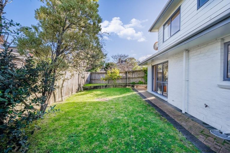 Photo of property in 2/145 Bucklands Beach Road, Bucklands Beach, Auckland, 2012