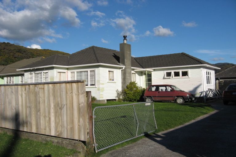 Photo of property in 14 Petrie Street, Wainuiomata, Lower Hutt, 5014