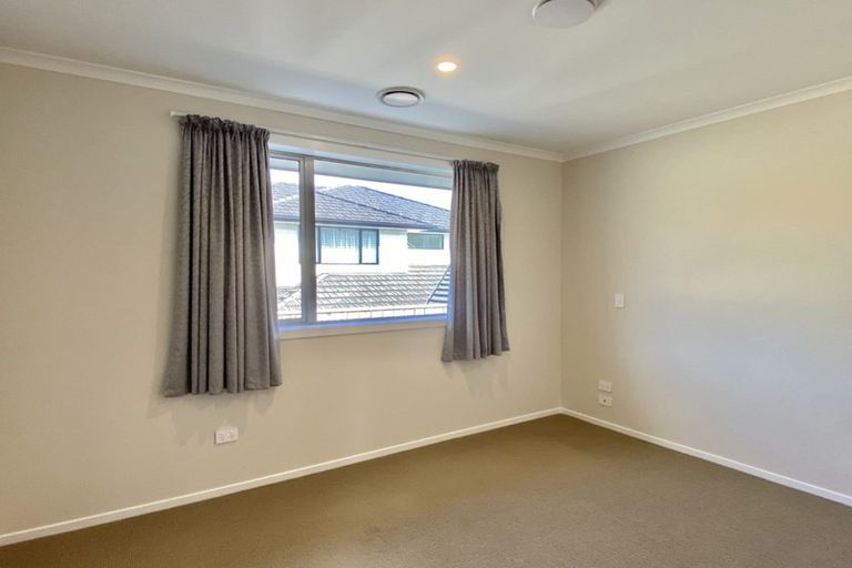 Photo of property in 106 Melksham Drive, Churton Park, Wellington, 6037