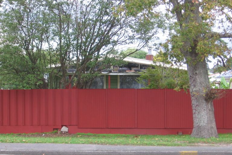 Photo of property in 438 West Coast Road, Glen Eden, Auckland, 0602