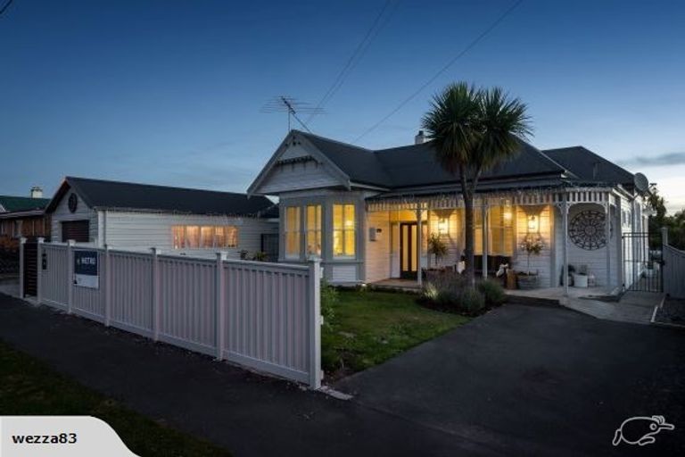 Photo of property in 84 Tomahawk Road, Andersons Bay, Dunedin, 9013