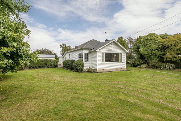 Photo of property in 229 Hacketts Road, Darfield, 7571