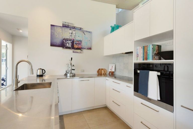 Photo of property in 29a Greenaway Road, Waikanae, 5036