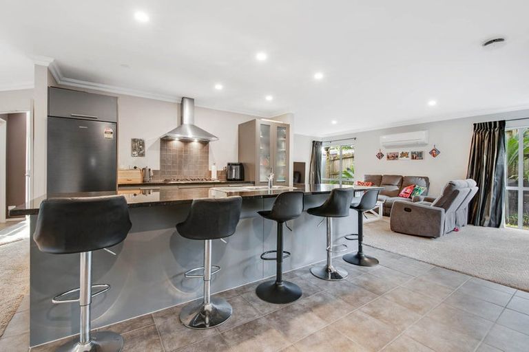 Photo of property in 32 Vinewood Drive, Albany, Auckland, 0632