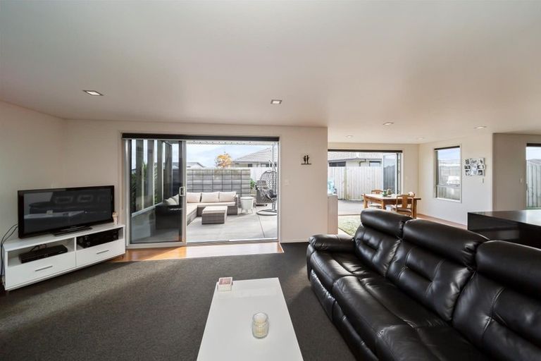 Photo of property in 7 Reremoana Close, Hawera, 4610