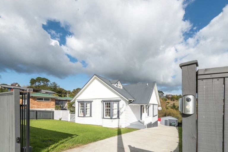 Photo of property in 153 Settlement Road, Papakura, 2110
