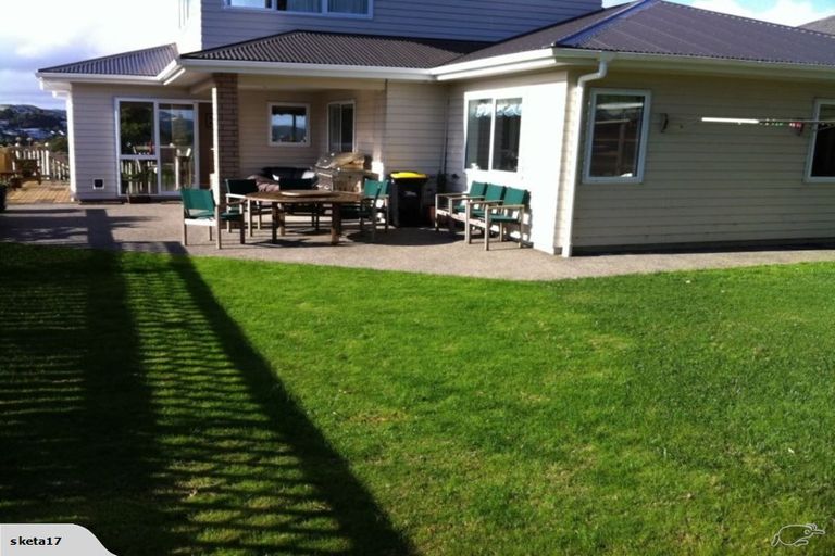 Photo of property in 58 Nicholson Road, Khandallah, Wellington, 6035