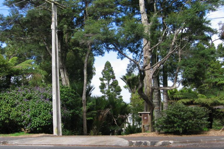 Photo of property in 90 Park Road, Titirangi, Auckland, 0604