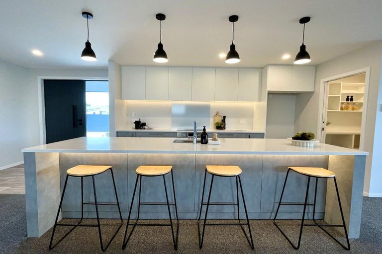 Photo of property in 18 Park Street, Winton, 9720