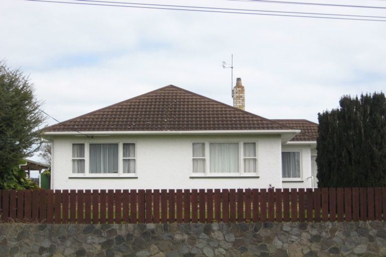 Photo of property in 17 Omata Road, Westown, New Plymouth, 4310