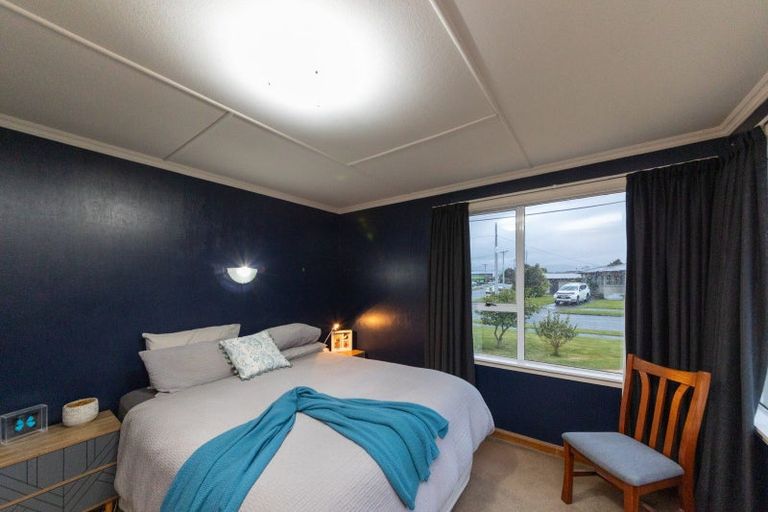 Photo of property in 16 Nairn Crescent, Awapuni, Palmerston North, 4412