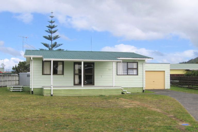 Photo of property in 105 Chartwell Avenue, Whangamata, 3620