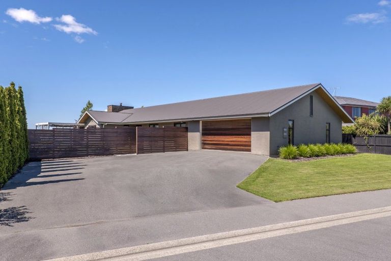 Photo of property in 52 Ludlow Drive, Huntingdon, Ashburton, 7774