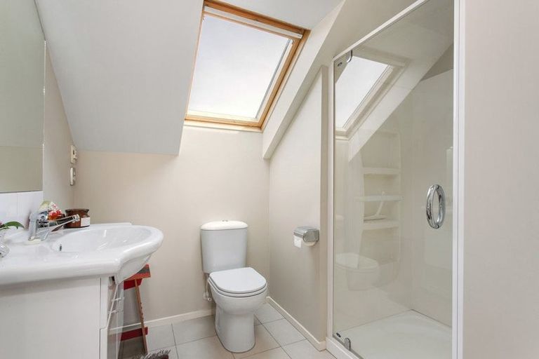 Photo of property in 69 Jeffreys Road, Fendalton, Christchurch, 8052