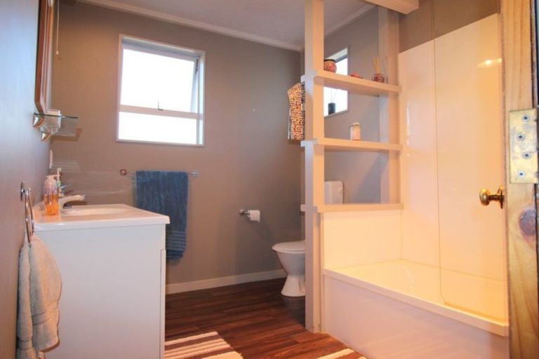 Photo of property in 67 Newcastle Street, Clyde, 9330