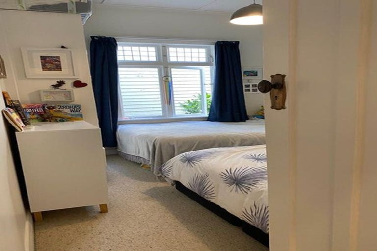 Photo of property in 2/37 Wilton Road, Wadestown, Wellington, 6012