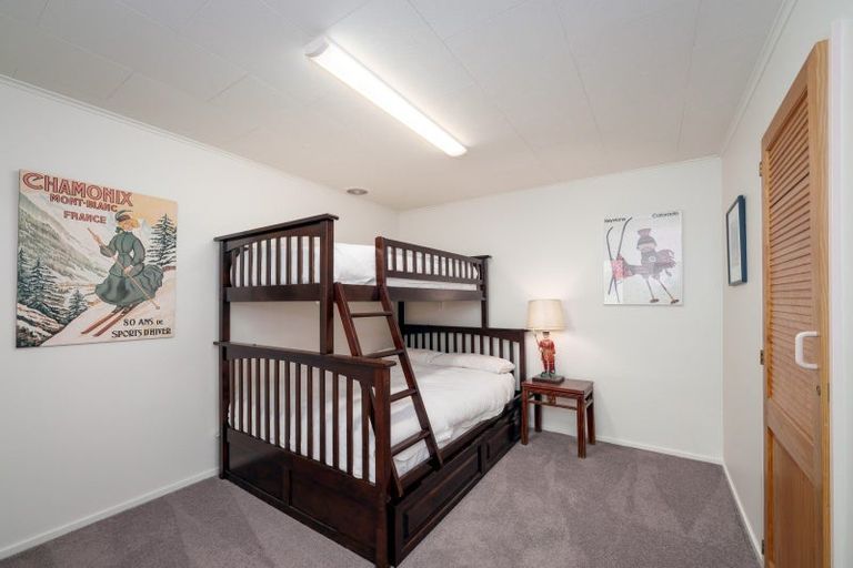 Photo of property in 201 Beacon Point Road, Wanaka, 9305