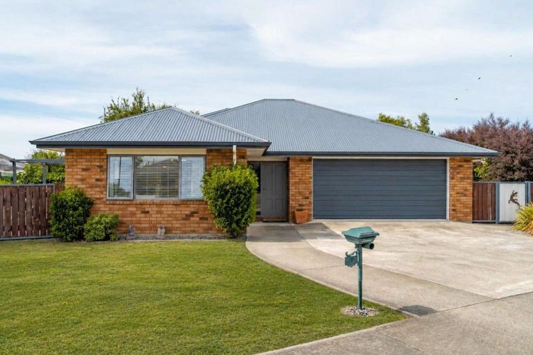 Photo of property in 3 Gimson Street, Solway, Masterton, 5810